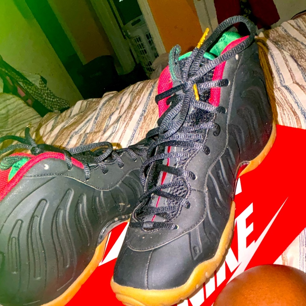 Gucci (Black) Foamposite